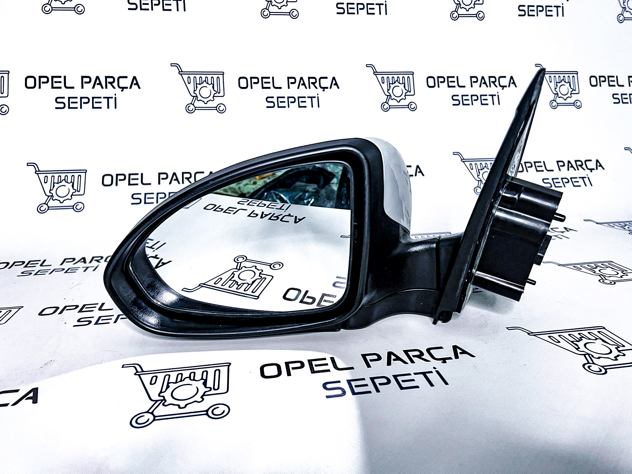 CHEVROLET CRUZE SOL AYNA ELEKTRİKLİ