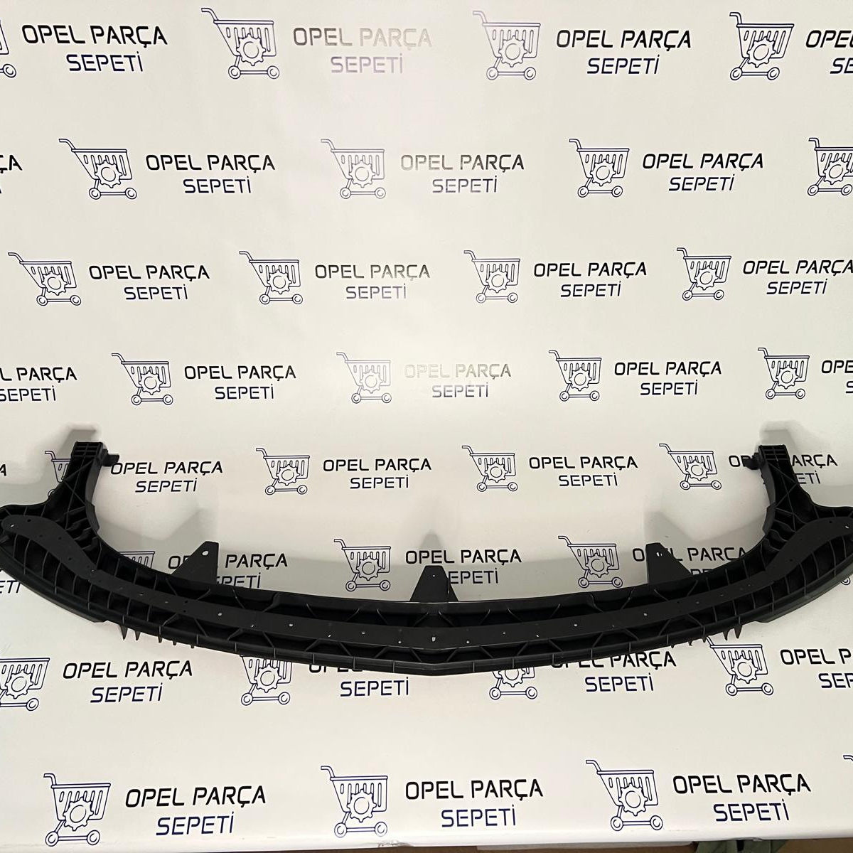 ASTRA J	ÖN PANEL ALT DEMİR PLASTİK