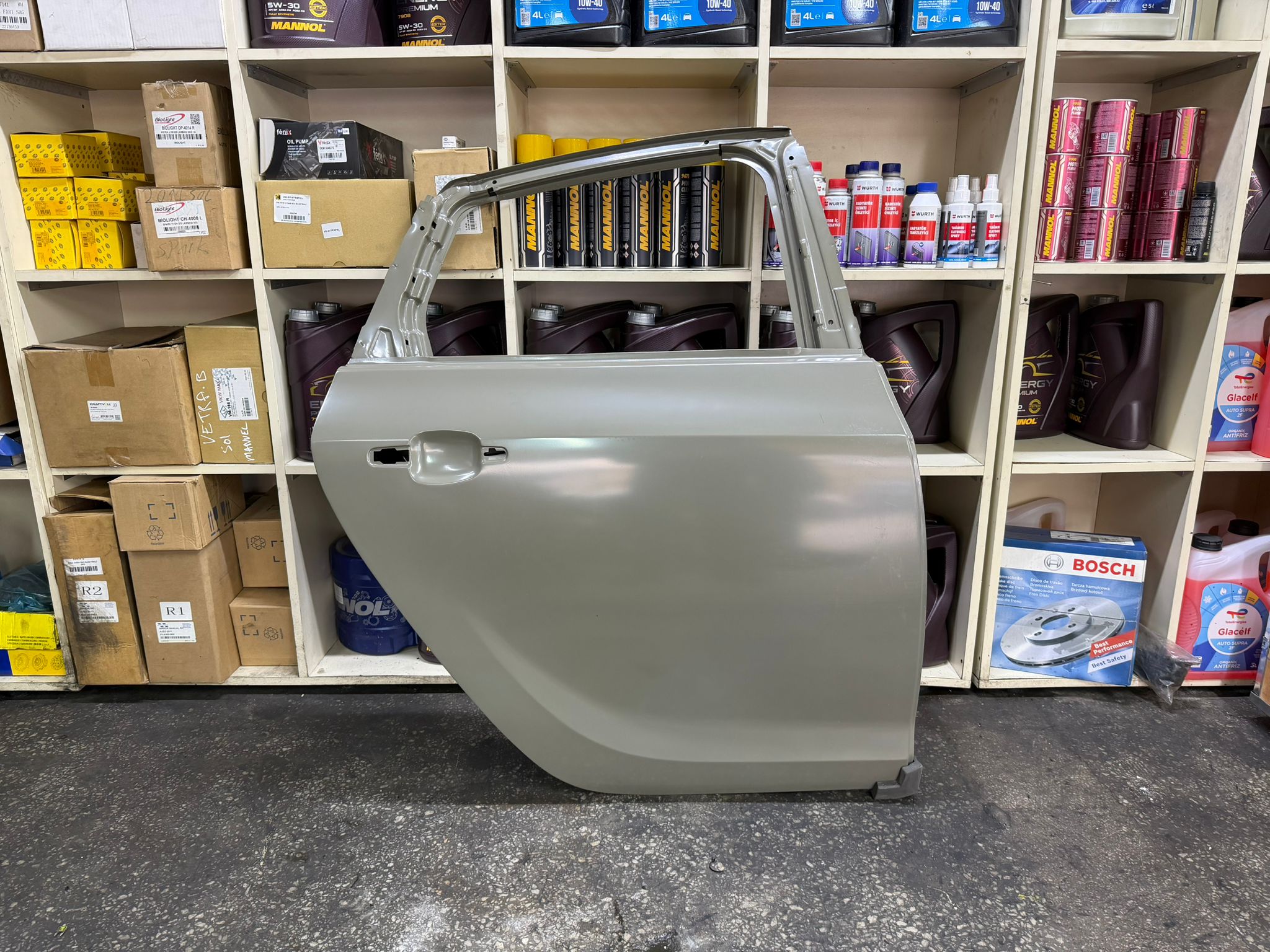 ASTRA J SAĞ ARKA KAPI HB-NB İTHAL ÜRÜN 13285610