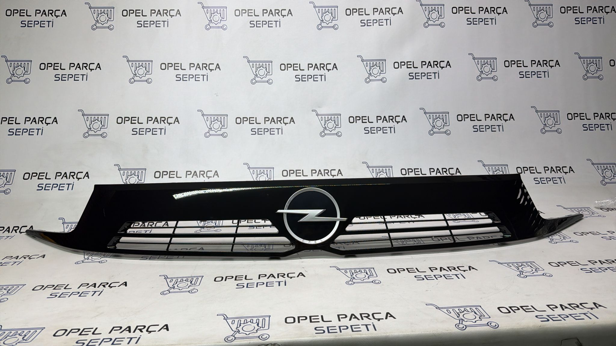 Opel corsa f  ön panjur 2024 sonrası 