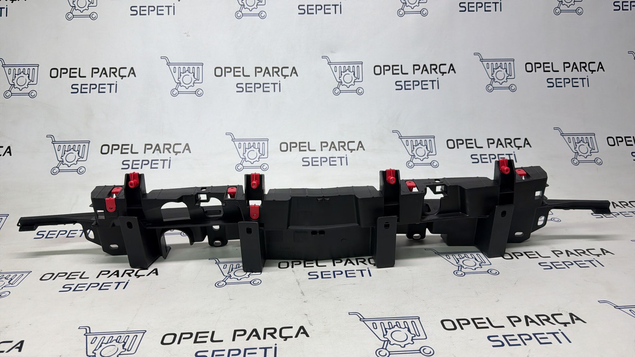 Opel astra j tampon orta destek plastiği 